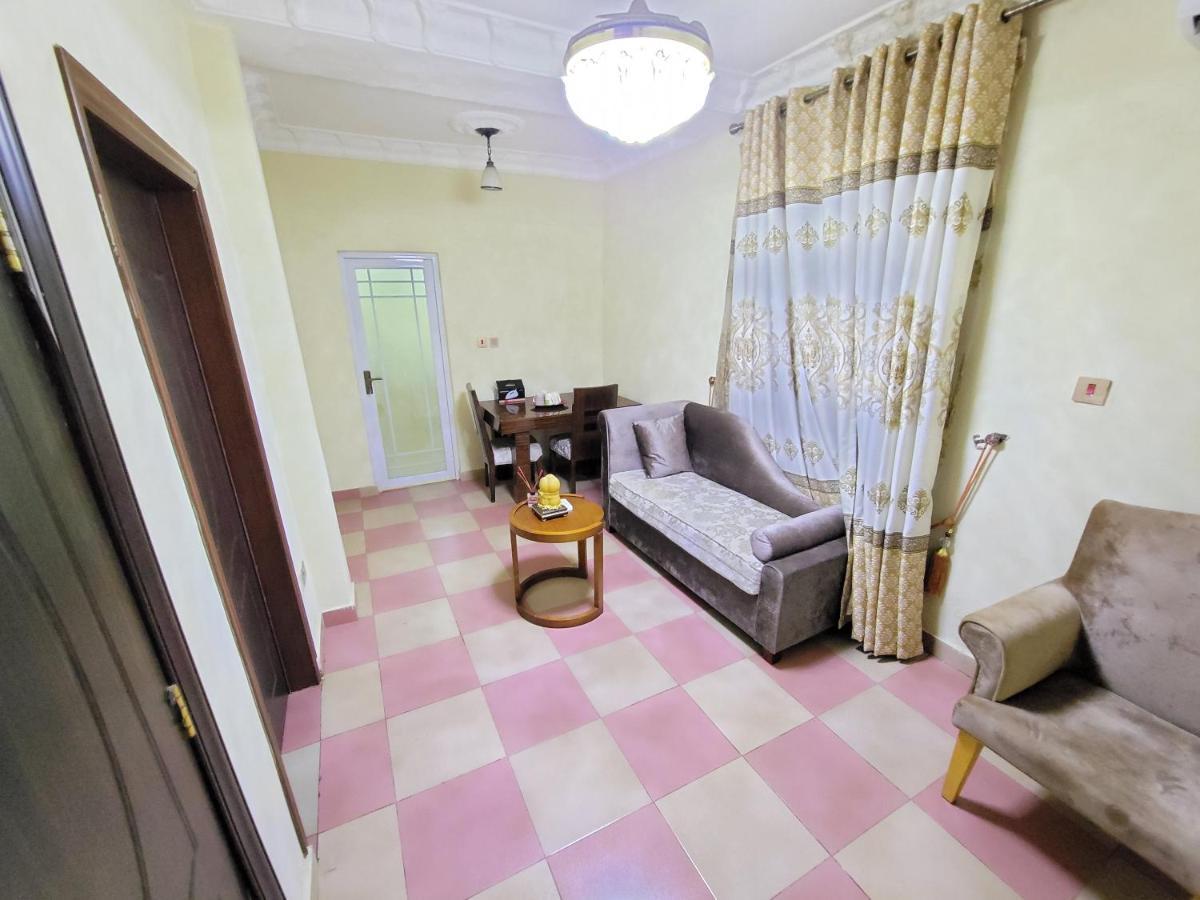Afri-Royal Hotel Accra Luaran gambar